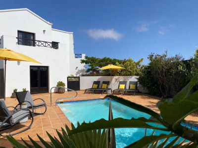 Lanzarote - Villa mit beheiztem Pool 